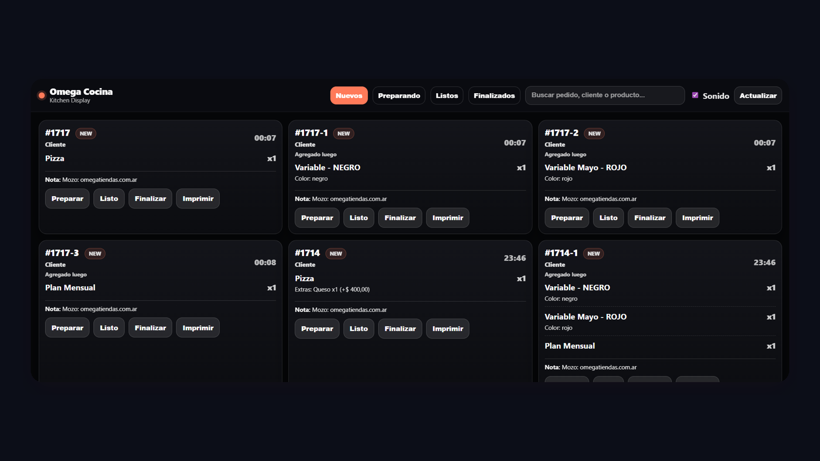 Vista real de Omega Cocina con tickets nuevos, en preparación y listos